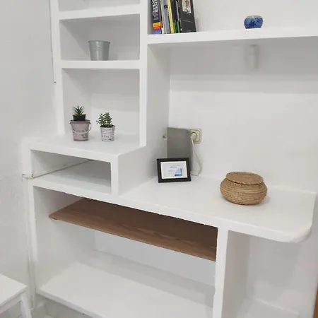 Bonito Around The Center アパート *